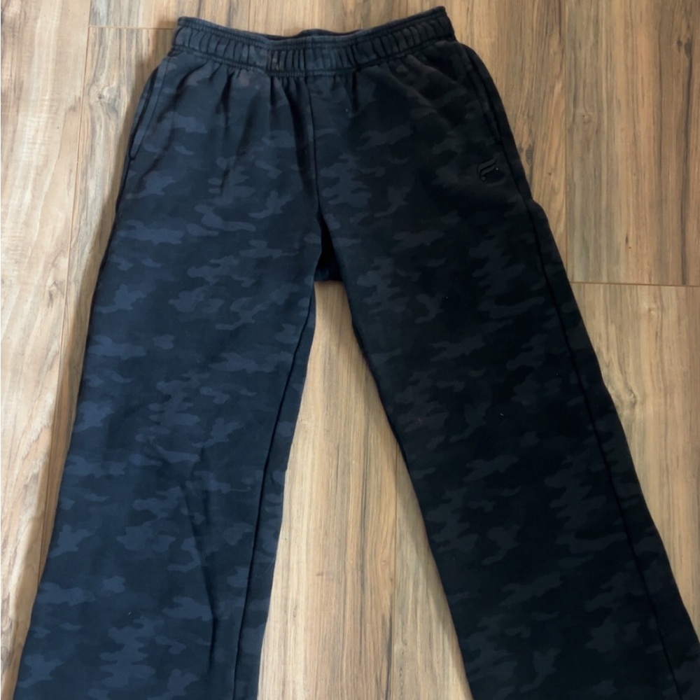 Fabletics Camo Jogger